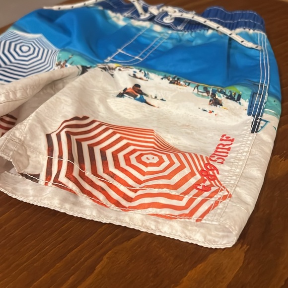 BabyGap Swim Trunks | 2 years - Picture 2 of 7